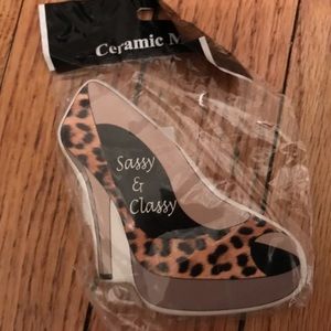 Leopard high heel magnet! New ! Sassy & classy !